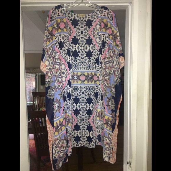 Beach coverup/ kimono - Picture 1 of 4